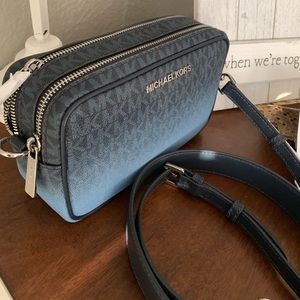 MK Connie double zipper camera bag 🍭